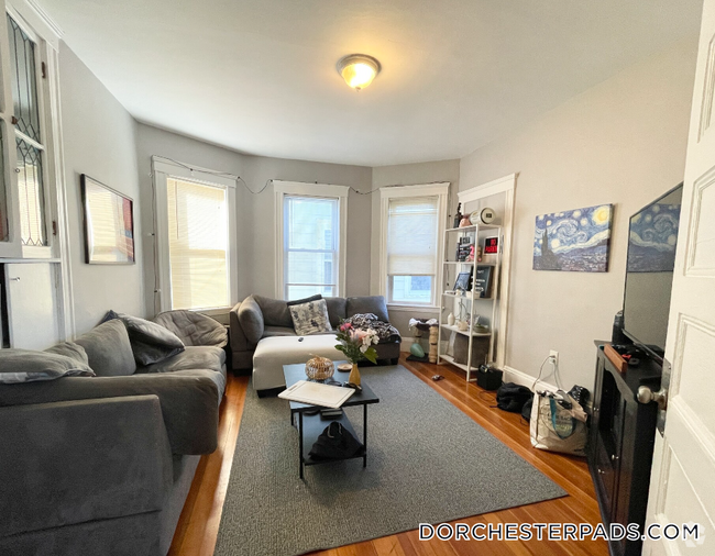 Building Photo - 9 Taft St Rental