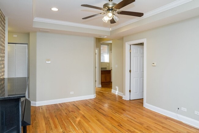 Photo - 1642.5 W Greenleaf Ave Unit 2N