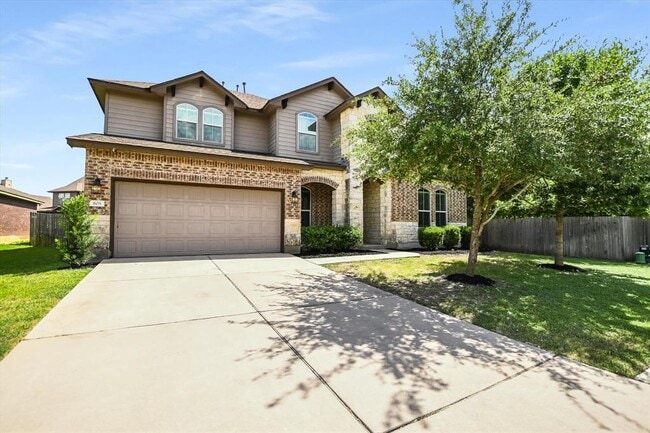 Building Photo - 805 Royal Burgess Dr Rental