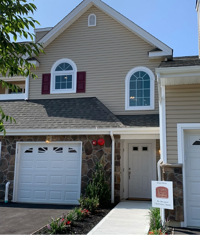 Private driveway and attached garage - 35 Steven Cir