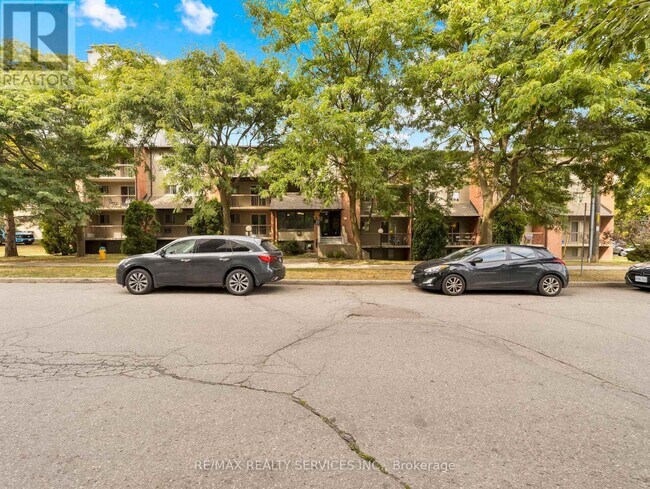 Photo - 30 Hickory St E Unité 103