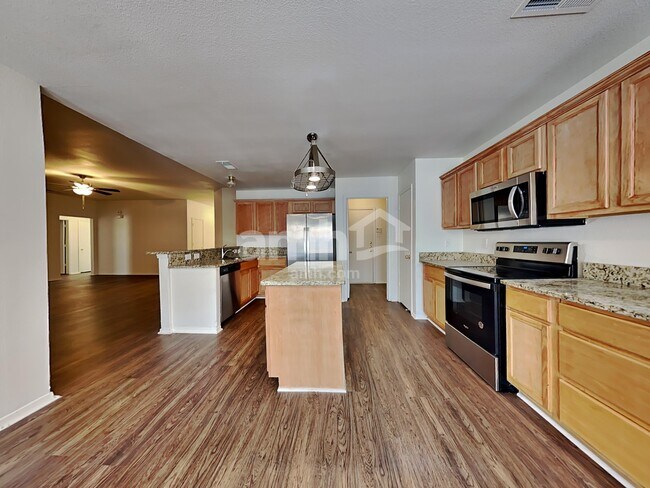 Photo - 512 Timber Dr