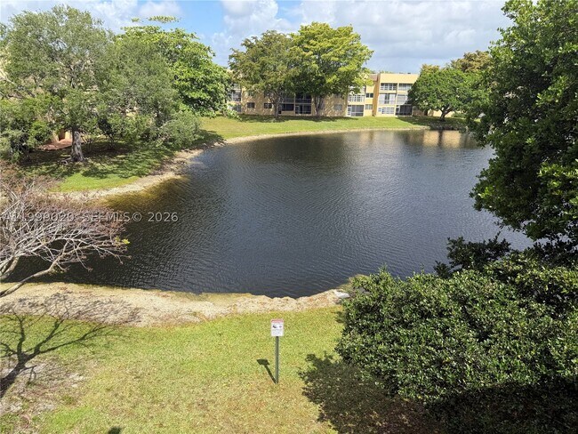 Photo - 5851 NW 62nd Ave Unit 305