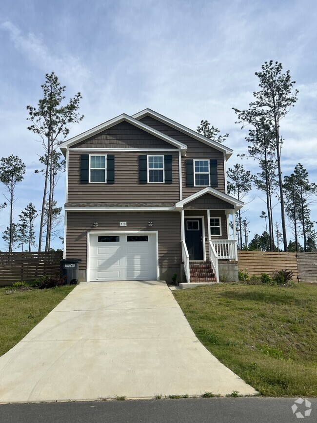 Building Photo - 713 Gridiron Wy Rental