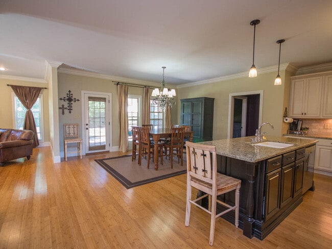 Photo - Luxury Living in Canebrake – Spacious, Stylish & Perfectly Located!