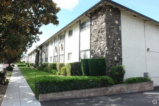 Photo - Florentine Villa Apartments