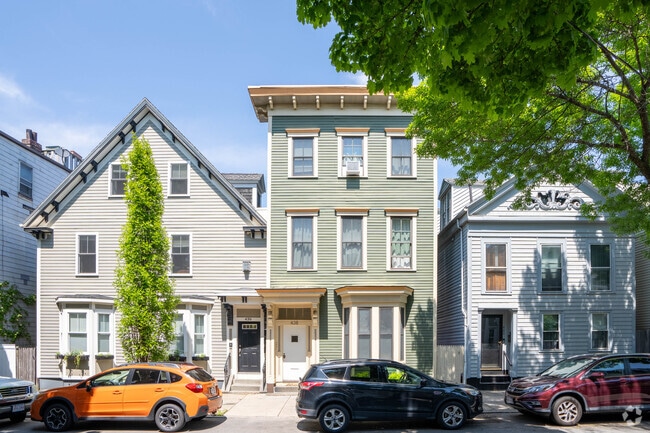 438 W 4th Street is located in South Boston.