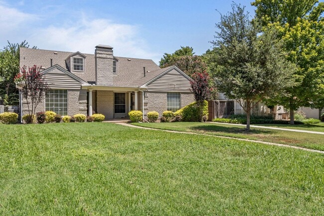 Photo - TCU-3518 Westcliff Rd