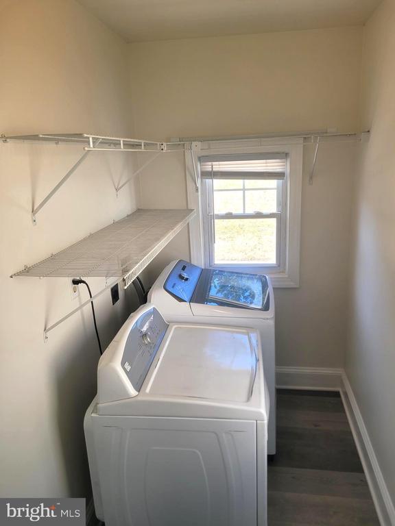 Building Photo - 48 Webster St