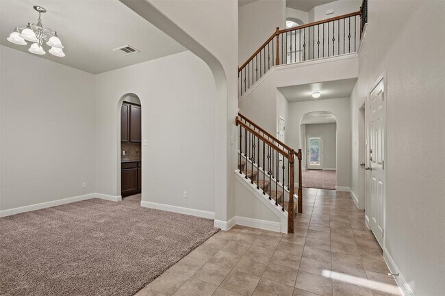 Photo - 706 Harwood Dr