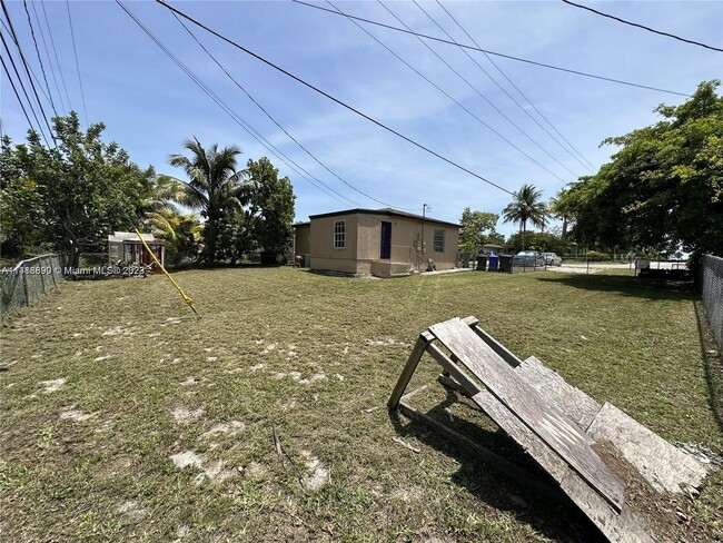 Photo - 3545 SW 12th Ct