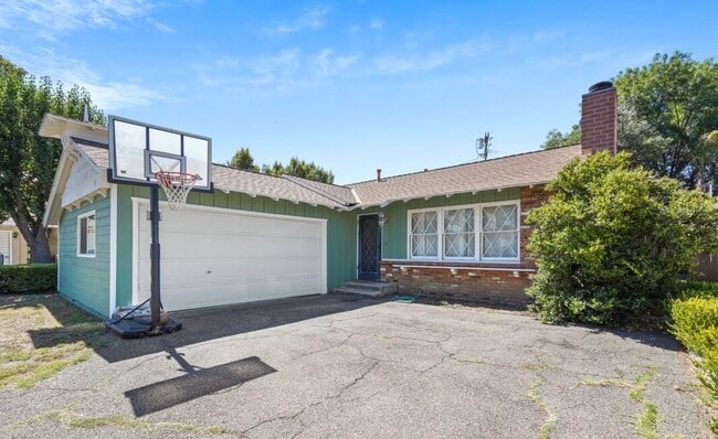 Photo - 22712 Leonora Dr