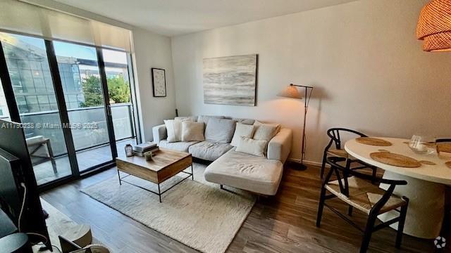 Building Photo - 801 S Miami Ave Unit 4706 Rental