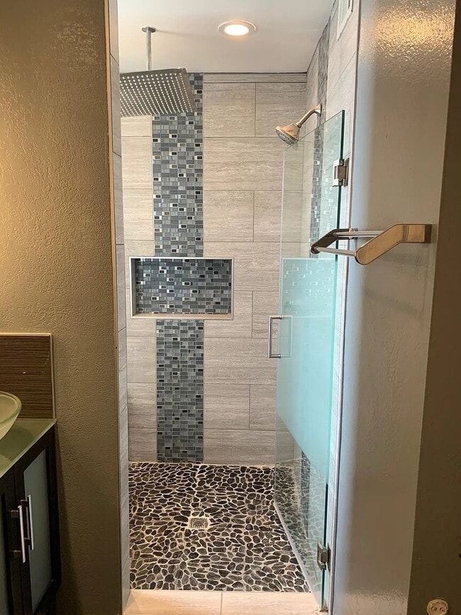 Photo - 400 N Sunrise Way