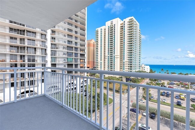 Photo - 200 S Birch Rd Unit 1015