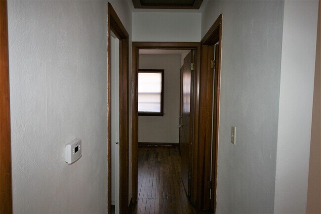 Photo - Cozy 3 bedroom home in Bettendorf-6 month lease option