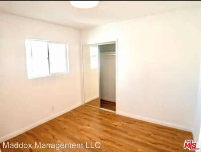 Photo - 5614 S Western Ave