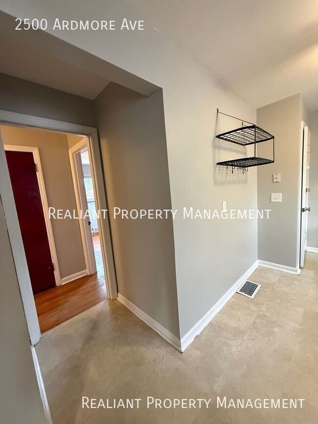 Photo - 2500 Ardmore Ave