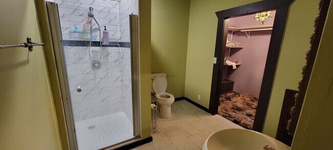 Photo - 2608 Madison Ave Unidad Madison