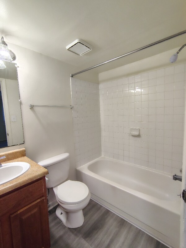 Photo - 600 Reusens Rd Unidad L124