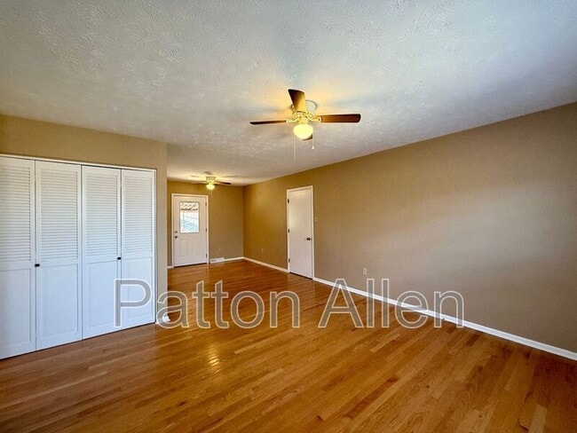 Photo - 12 W Haith Dr