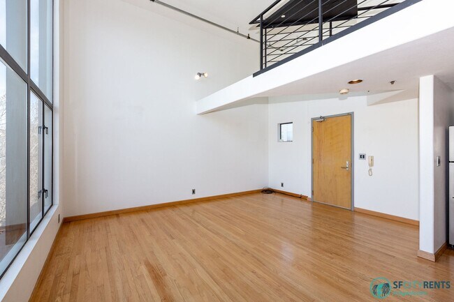 Photo - Mission District: Top Floor Loft w/ Roof Deck, Parking & W/D in unit Unit 301