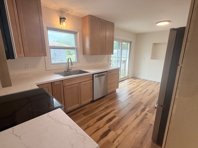 1759 Richie Dr