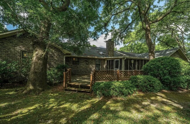 Photo - 19 Brigadier Dr