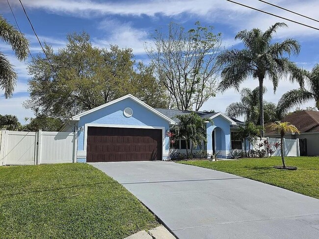Photo - 1817 SW Leafy Rd Casa