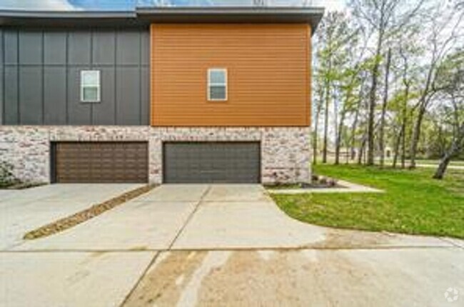 Building Photo - 2523 Appian Wy Unit A Rental