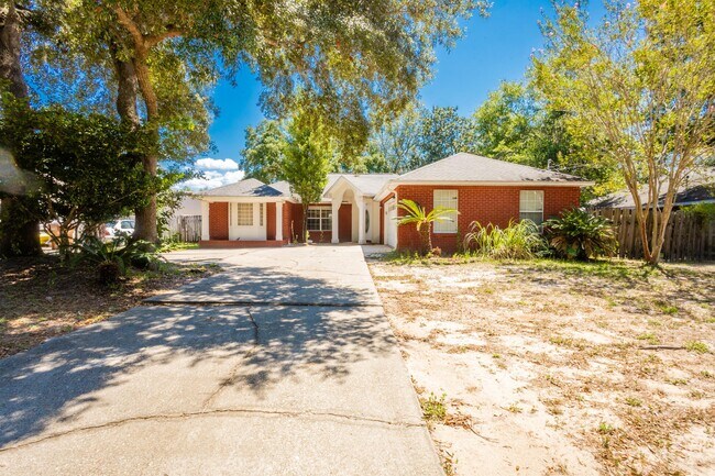 Photo - 3146 Live Oak St