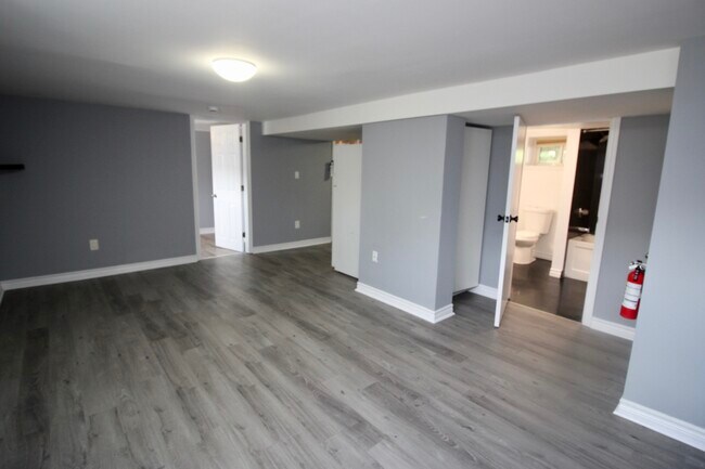 Photo - 64 Bunting Rd Unit basement