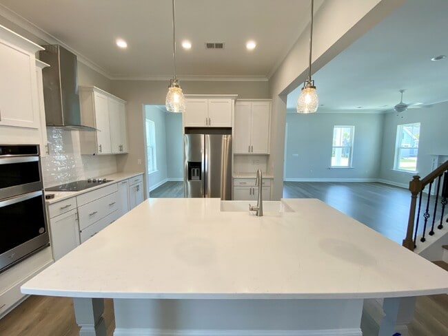 Photo - Luxury Living in Hampton Lake!