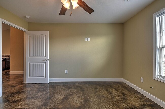 Photo - 49 Sutter Pl