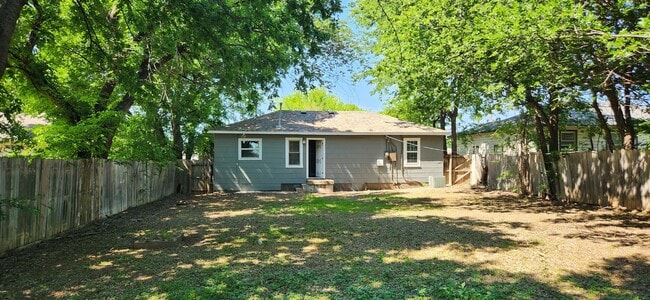 Photo - 2006 NW Smith Ave