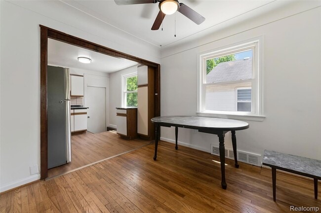 Photo - 15450 Lola Dr
