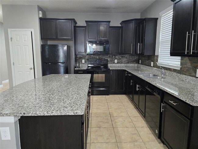 Photo - 3905 Baja Dr