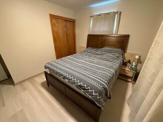 Photo - 536 S 74th St