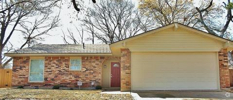 Building Photo - 302 Linkwood Dr Rental
