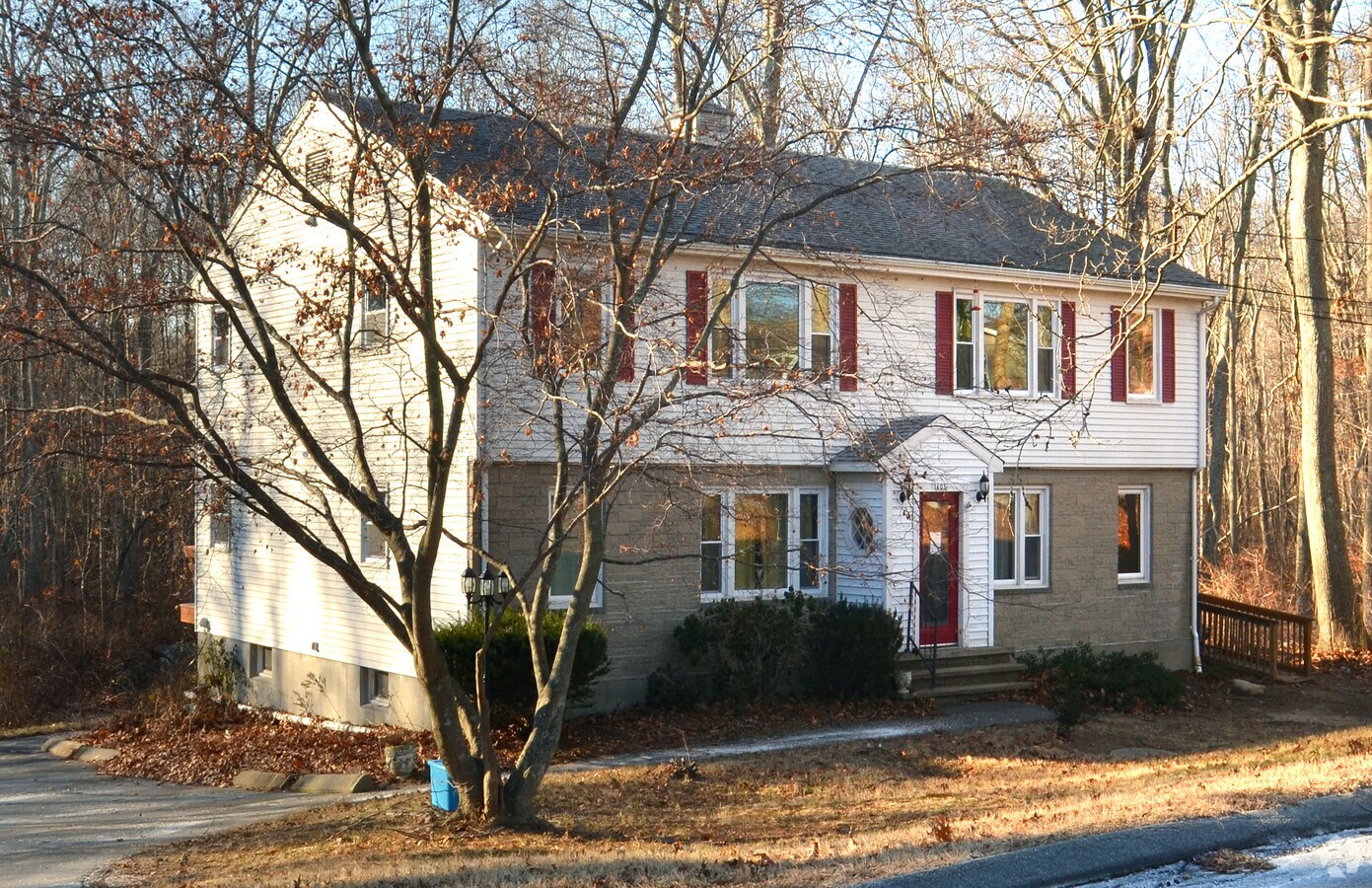 Photo - 405 Noank Ledyard Rd