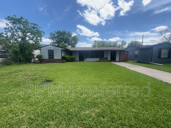 Photo - 5810 Glenhurst Dr