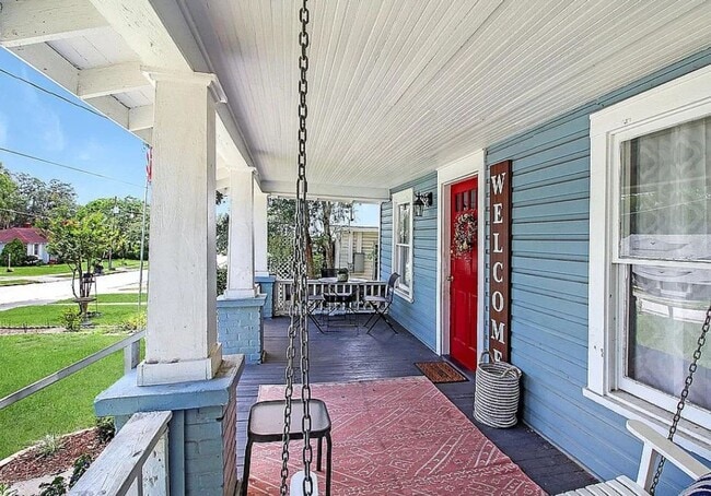 Photo - Charming 3-Bedroom Cottage in the Heart of Leesburg!