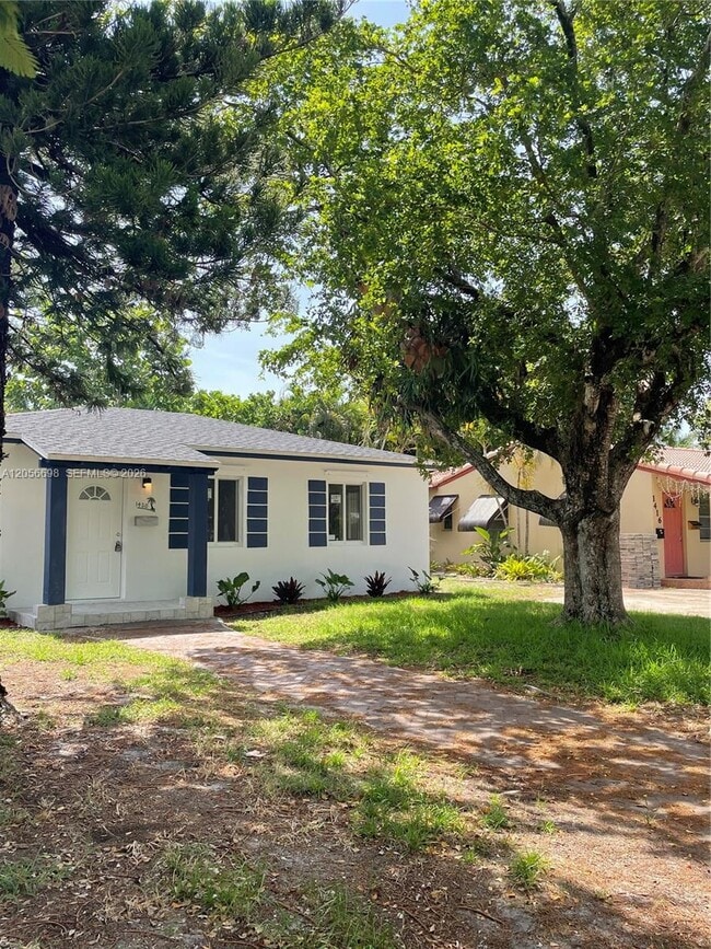 Photo - 1420 NE 1st Ave.