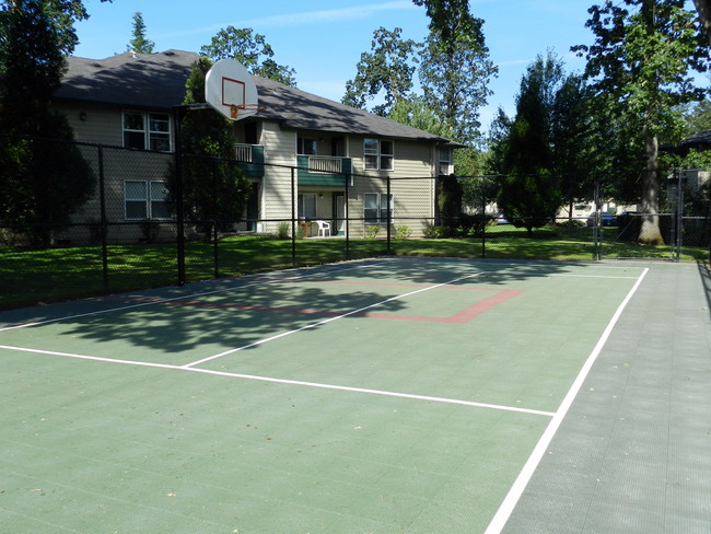 Commons at Dawson Creek Apartments - Commons at Dawson Creek Apartments