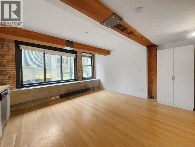 Photo - 528 Beatty St Unit 1