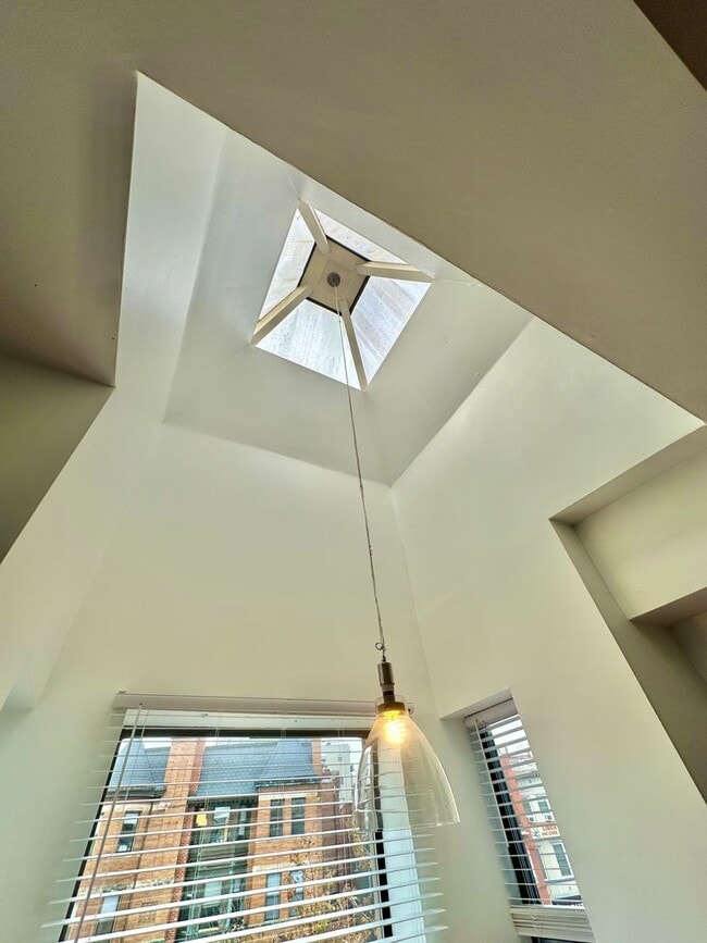 Photo - 2052 -Loukas Unit Third Floor