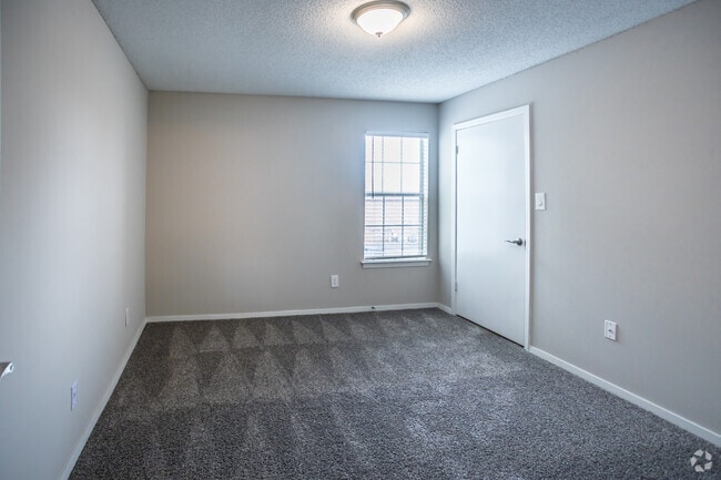3 BR, 2 BA - 1200SF