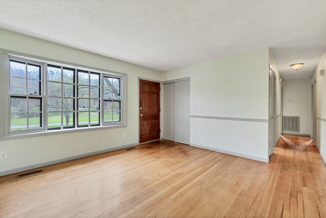 Photo - 8848 W Simpson Rd