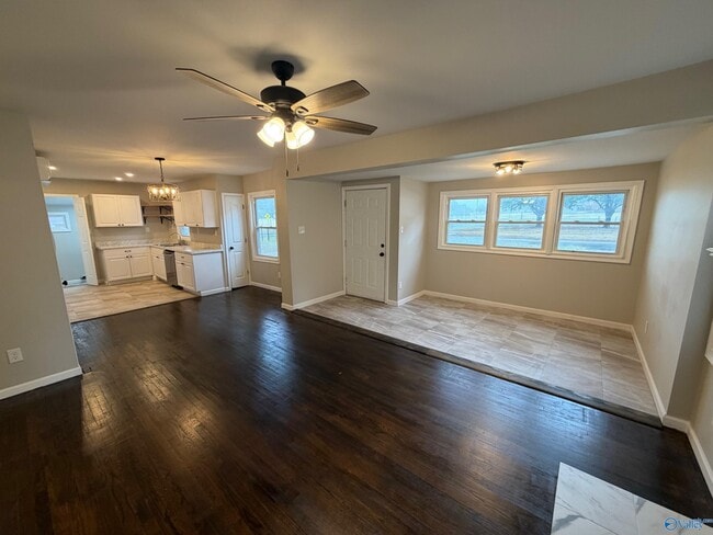 Photo - 1628 8th St SE