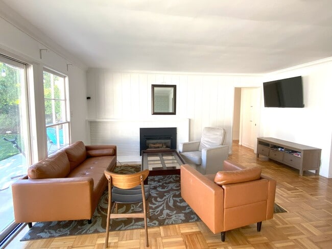 sala de estar - 2906 Overland Ave